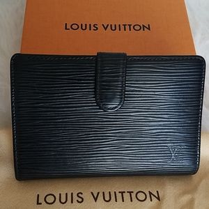 Louis Vuitton Epi Kiss Lock wallet